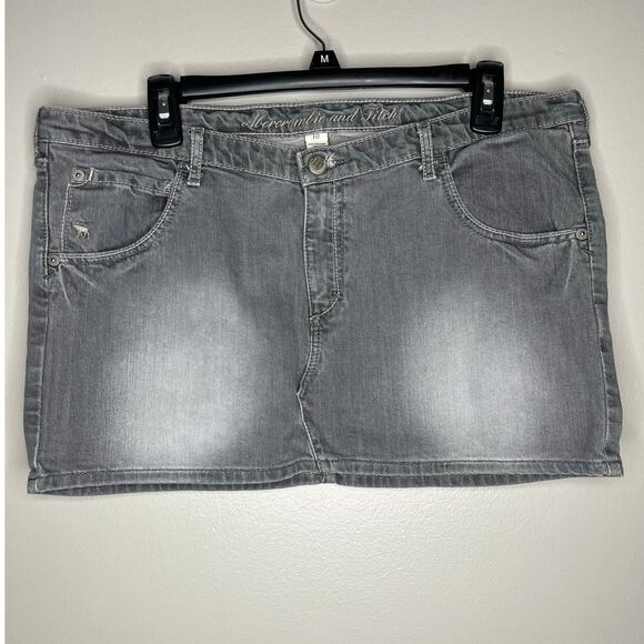 Abercrombie & Fitch Y2K Light Gray Micro Mini Denim Skirt Womens Size 10 - Picture 1 of 5